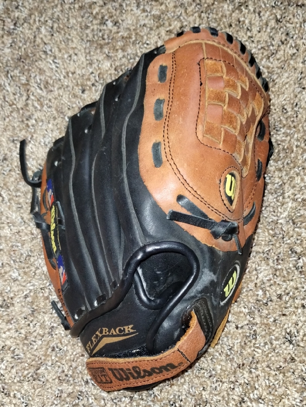 Wilson Advisory Staff Baseball Glove